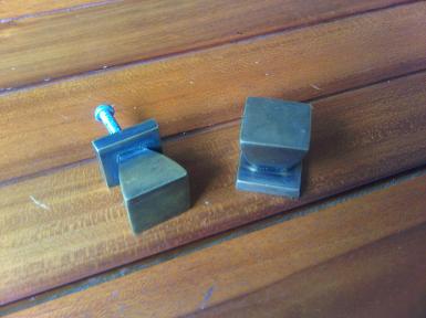 Brass Handle Code N.082 size : long 25 mm. wide 22 mm. Brass Handle Code N.082 size : long 25 mm. wide 22 mm.