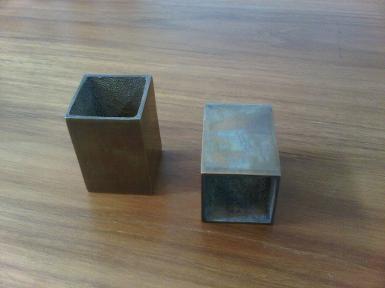 Brass shoe table Code Y.041B size 35x35xh50 mm. Brass shoe table Code Y.041B size 35x35xh50 mm.