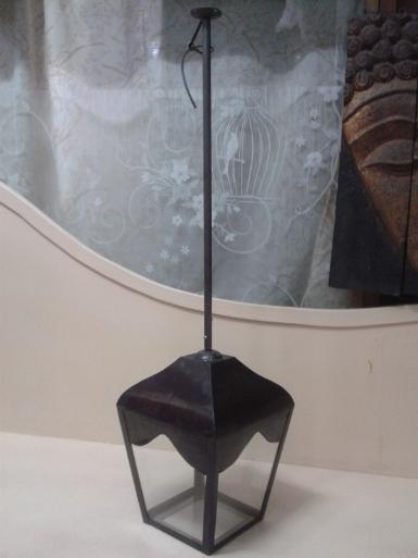 Brass hanging lamp code HG306 size lamp body 20xh28 cm. stick long 50 cm. Brass hanging lamp code HG306 size lamp body 20xh28 cm. stick long 50 cm.