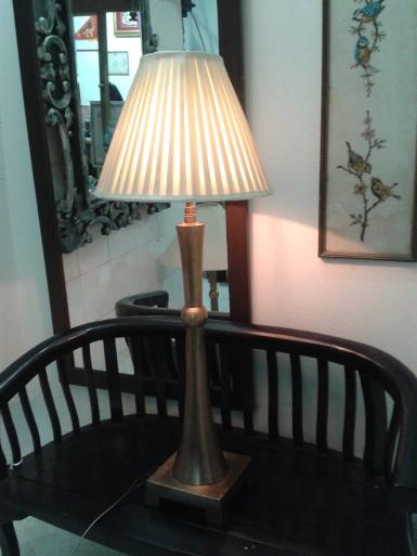 Table Lamp Item Code TBE001 material : brass Table Lamp Item Code TBE001 material : brass