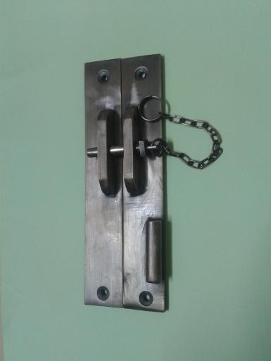 Brass door lock code Q.031A size long 15 cm. plate 1'' long 15 cm. Brass door lock code Q.031A size long 15 cm. plate 1'' long 15 cm.