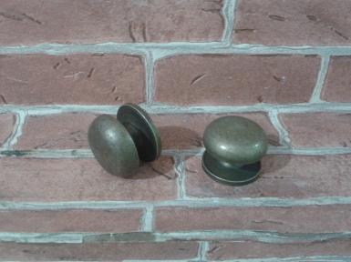 Brass handle code N.015 size wide 31 mm. high 25 mm Brass handle code N.015 size wide 31 mm. high 25 mm