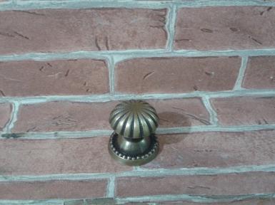 Brass Handle code N.218 size 30 mm. high 33 mm. Brass Handle code N.218 size 30 mm. high 33 mm.