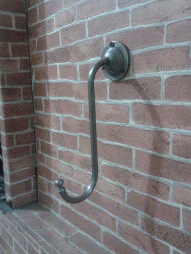 Hanger Brass Item code HB001 size base wide 57 mm. long 200 mm. Hanger Brass Item code HB001 size base wide 57 mm. long 200 mm.