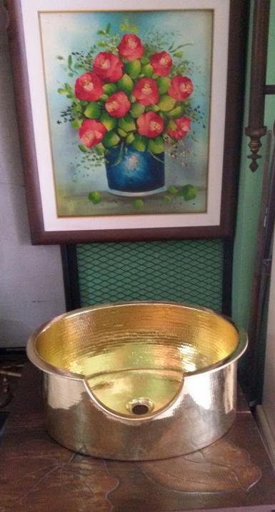 Salon Brass Sink Item code BS100F size 50 x 40 xh 20 cm. Salon Brass Sink Item code BS100F size 50 x 40 xh 20 cm.