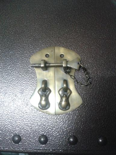 Brass Door Lock Item code Q.059 size wide 88 mm long 115 mm. Brass Door Lock Item code Q.059 size wide 88 mm long 115 mm.