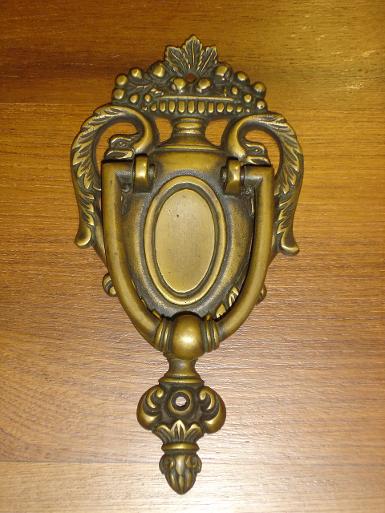 Brass Handle Item code P.138 size wide 90 mm. long 1 .inquiry to +662 942 1911 mobile +6684 850 6680 Brass Handle Item code P.138 size wide 90 mm. long 1 .inquiry to +662 942 1911 mobile +6684 850 6680