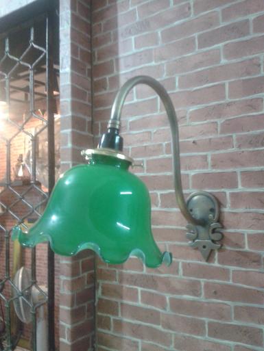 Brass Wall Lamp Item code BWL301E size base long 130 mm. wide 75 mm. Brass Wall Lamp Item code BWL301E size base long 130 mm. wide 75 mm.