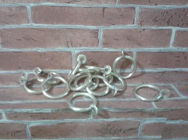 Ring for curtain size Dimension 38 mm. Thickness 4.7 mm. Ring for curtain size Dimension 38 mm. Thickness 4.7 mm.