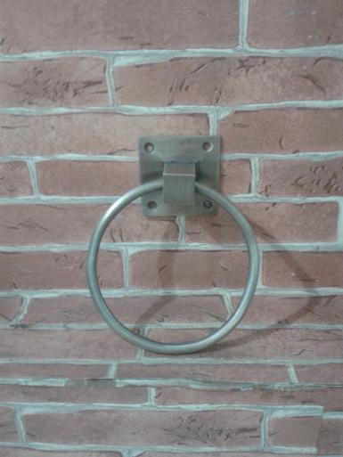 Brass Handle code P.001D size 50 x 50 mm deep 30 mm. R 105 mm. Brass Handle code P.001D size 50 x 50 mm deep 30 mm. R 105 mm.