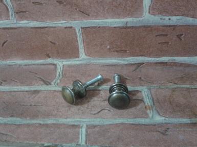 Brass Handle Code N.005 size wide 16 mm high 14 mm. Brass Handle Code N.005 size wide 16 mm high 14 mm.