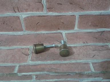 Brass Handle code N.146 size wide 16 mm. L: 15 mm. Brass Handle code N.146 size wide 16 mm. L: 15 mm.