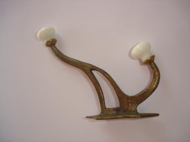 Brass hook Item Code Code.A10B size base 70 x 32 mm. long 125 mm. Brass hook Item Code Code.A10B size base 70 x 32 mm. long 125 mm.