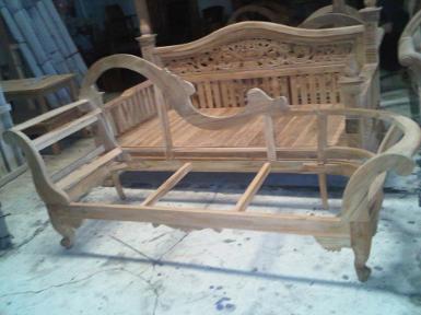 Day Bed Code.DB900A frame teak wood size 1.80m.x60cm. Day Bed Code.DB900A frame teak wood size 1.80m.x60cm.