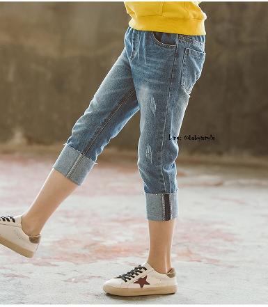  Sales เด็กโต-กางเกงยีนส์ฟอกขา 4 ส่วนพับเบิ้ลชายปล่อย เอวยางยืด(ไม่รวมเสื้อ)ไซส์ 170 รหัสKKL064