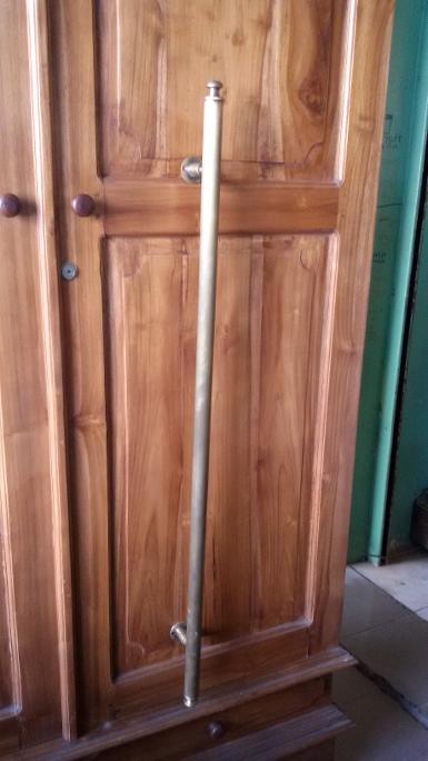 Brass door handle code C.004E size long 1000 mm.(1m.)H 50 mm. Brass door handle code C.004E size long 1000 mm.(1m.)H 50 mm.