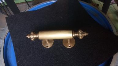 Brass door handle Item Code MRMP51 size long 170 mm. pipe 25 mm. high 60 mm. Brass door handle Item Code MRMP51 size long 170 mm. pipe 25 mm. high 60 mm.