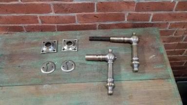 Brass knob code KS.107B. size long 120 mm. deep 50 mm. Brass knob code KS.107B. size long 120 mm. deep 50 mm.