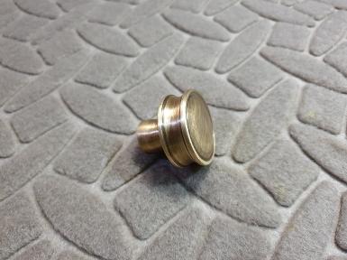 Brass knob Item Code NMR034 size wide 34 mm.Thickness 16 mm.leg long 15 mm. Brass knob Item Code NMR034 size wide 34 mm.Thickness 16 mm.leg long 15 mm.