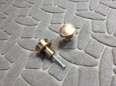 Brass knob Item Code NMR025 size wide 25 mm.Thickness 12 mm.leg long 17 mm. Brass knob Item Code NMR025 size wide 25 mm.Thickness 12 mm.leg long 17 mm.