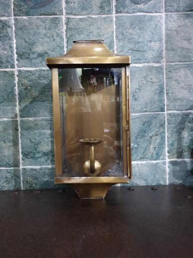 Brass Wall Lamp Item Code WLJ029B size long 290 mm.deep 100 mm.wide 135 mm.body 130 mm. Brass Wall Lamp Item Code WLJ029B size long 290 mm.deep 100 mm.wide 135 mm.body 130 mm.
