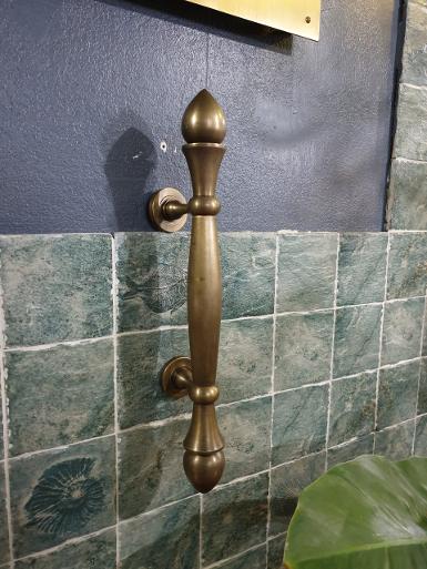 Brass Door Handle AC.072 Long 440mm base 49mm head 45 mm. Brass Door Handle AC.072 Long 440mm base 49mm head 45 mm.