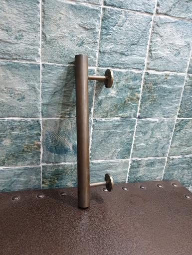 ฺBrass door handle Item Code AC0253 size long 300 mm pipe 1'' high 50 mm base 38 mm. ฺBrass door handle Item Code AC0253 size long 300 mm pipe 1'' high 50 mm base 38 mm.