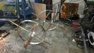 Sun watch material is brass Sun watch material is brass