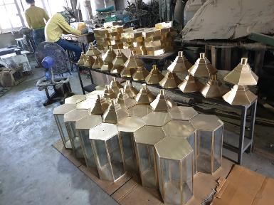 Brass lamp of Thailand.we make to order and make to design.well come to our factory Brass lamp of Thailand.we make to order and make to design.well come to our factory