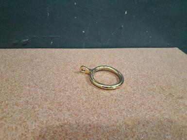 Ring of curtain rail 2'' Thickness 6 mm. Ring of curtain rail 2'' Thickness 6 mm.
