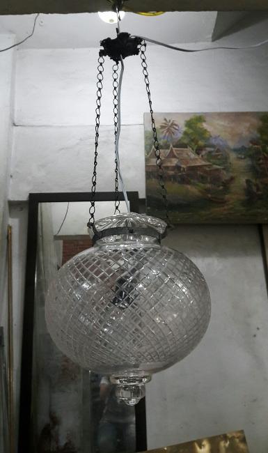 Hanging Lamp Item code HGLID18 size Glass dimension 29.5 cm. long include chain 90 cm. Hanging Lamp Item code HGLID18 size Glass dimension 29.5 cm. long include chain 90 cm.