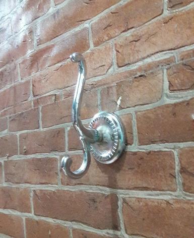Brass silver hook Item Code HOOK18MPS size wide 48 mm.long 100 mm. deep 46 mm. Brass silver hook Item Code HOOK18MPS size wide 48 mm.long 100 mm. deep 46 mm.