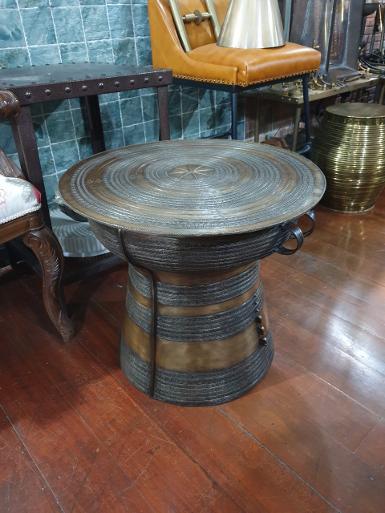Rain drum brass table Item Code Brass RD01 size D: 60 cm high 53 cm. Rain drum brass table Item Code Brass RD01 size D: 60 cm high 53 cm.