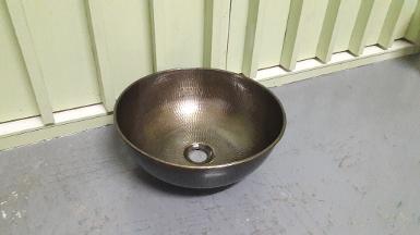 Brass sink item code BSNP18 size wide 33 cm. High 14 cm. Brass sink item code BSNP18 size wide 33 cm. High 14 cm.