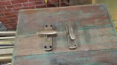 Brass Door Lock Item code W.068A size long 120 mm. wide 36 mm. Brass Door Lock Item code W.068A size long 120 mm. wide 36 mm.