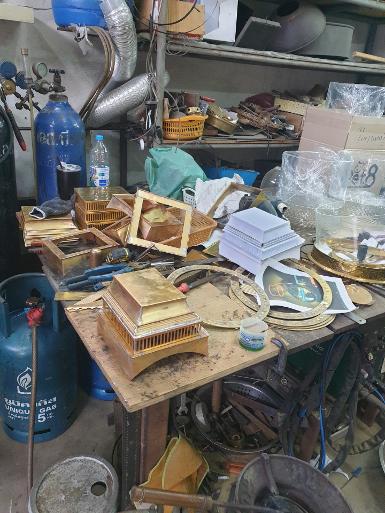 Lamp factory of Thailand. Lamp factory of Thailand.