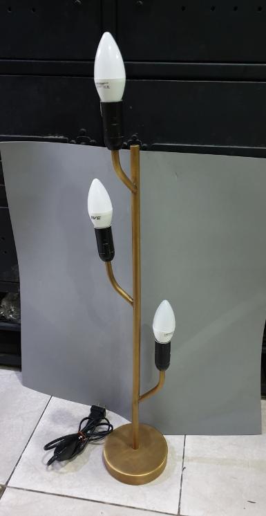 Brass Table Lamp Item Code TBLT3 size : base 120 mm. high 570 mm. Brass Table Lamp Item Code TBLT3 size : base 120 mm. high 570 mm.