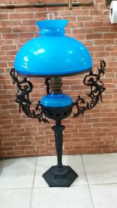 Iron Table lamp Item code TBE001B size high 85 cm. wide 38 cm. Iron Table lamp Item code TBE001B size high 85 cm. wide 38 cm.