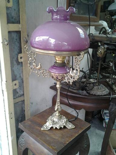 Brass table lamp Item code BTL02AA size lamp shade 11'' high 62 cm. Brass table lamp Item code BTL02AA size lamp shade 11'' high 62 cm.