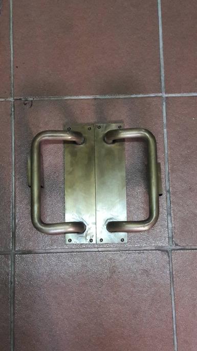 Brass door handle Item Code A18MP price/1size long 235 x 60 mm.handle round Thick 19 mm. plate 3 mm. Brass door handle Item Code A18MP price/1size long 235 x 60 mm.handle round Thick 19 mm. plate 3 mm.