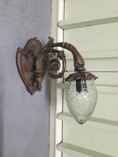 Brass wall lamp cut glass with brass Item Code WLPP18 Brass wall lamp cut glass with brass Item Code WLPP18