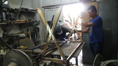 Product Brass table.our factory item from brass copper iron standlese and wood Product Brass table.our factory item from brass copper iron standlese and wood