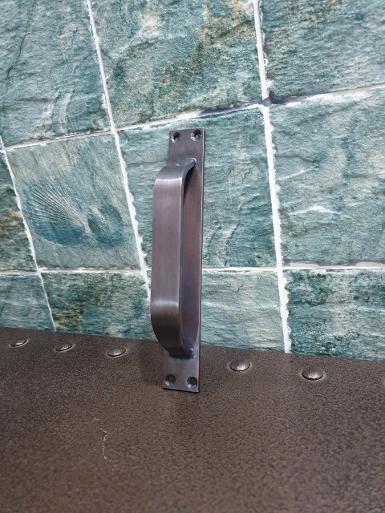 Brass pull handle item code A176MR size long 174 mm wide 25 mm.thickness 3 mm handle Thick 4.7 mm Brass pull handle item code A176MR size long 174 mm wide 25 mm.thickness 3 mm handle Thick 4.7 mm