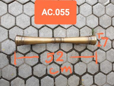 Brass door handle Item Code AC055 size long 520 mm. head 70 mm. Brass door handle Item Code AC055 size long 520 mm. head 70 mm.