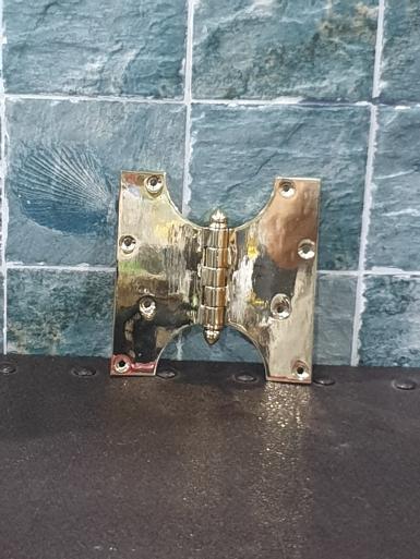 Brass hinge Item Code VMR55size wide 5'' long 5'' Thickness 3 mm. Brass hinge Item Code VMR55size wide 5'' long 5'' Thickness 3 mm.