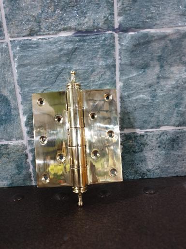 Brass hinge Item Code VMR45size wide 95 mm.L 100 mm Thick 4.5 mm.stick L:140 mm. Brass hinge Item Code VMR45size wide 95 mm.L 100 mm Thick 4.5 mm.stick L:140 mm.