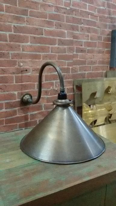 Morocco Lamp brass Code MRC18L size shade 11'' high 17.5 cm. deep 30 cm. Morocco Lamp brass Code MRC18L size shade 11'' high 17.5 cm. deep 30 cm.