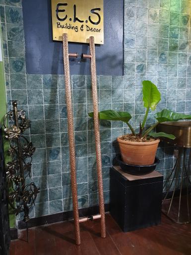 Copper Handle hammer design Item Code CPHM63 size 1500 mm. pipe 32 mm.leg to leg 1200 mm. Copper Handle hammer design Item Code CPHM63 size 1500 mm. pipe 32 mm.leg to leg 1200 mm.