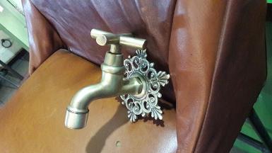 Wall faucet brass item code WFC18C size wide 102 mm.90 mm. Wall faucet brass item code WFC18C size wide 102 mm.90 mm.