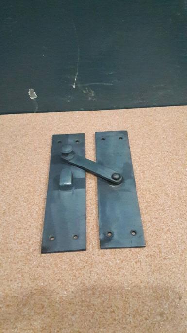 Brass door lock Item Code Q.031MP18 size plate 40 x 150 mm. wide 80 mm. Brass door lock Item Code Q.031MP18 size plate 40 x 150 mm. wide 80 mm.